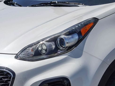 Certified 2020 Kia Sportage EX FWD image 8