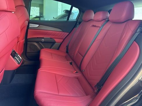 New 2025 Maserati Grecale Modena image 16