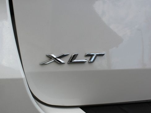 Used 2020 Ford Explorer XLT w/ Equipment Group 202A image 36