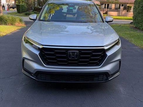 Used 2024 Honda CR-V LX image 2