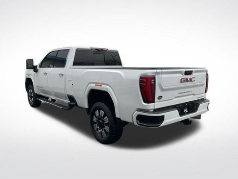 Used 2024 GMC Sierra 2500 Denali w/ Denali Reserve Package AWD/4WD image 14