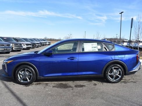 New 2026 Kia K4 LXS FWD image 7