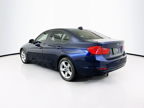 Used 2013 BMW 320i Sedan RWD image 5