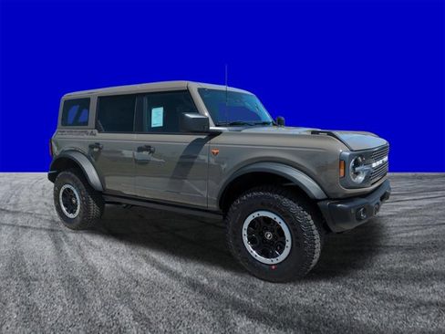 New 2026 Ford Bronco Badlands image 2