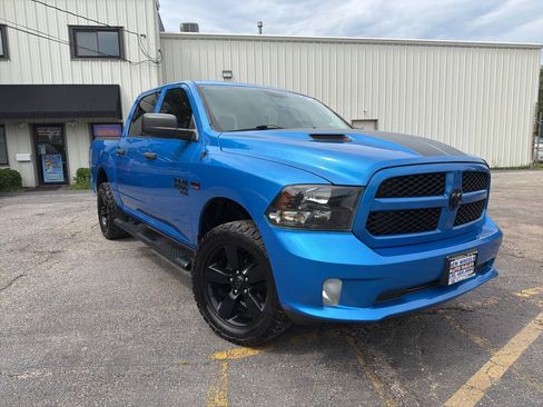 Used 2019 RAM 1500 Express w/ Hydro Blue Sport Package AWD/4WD image 8