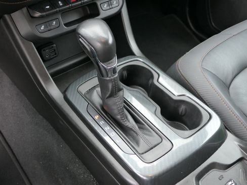 Used 2022 GMC Canyon AT4 image 23