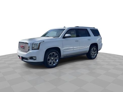 Used 2016 GMC Yukon Denali w/ Enhanced Security Package AWD/4WD image 4