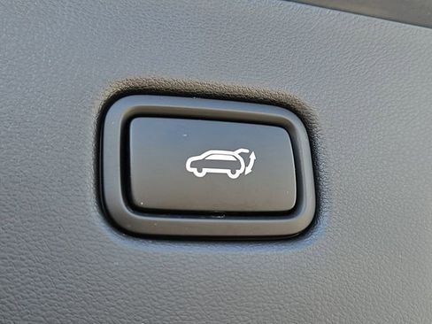 Used 2024 Hyundai Tucson Limited image 17