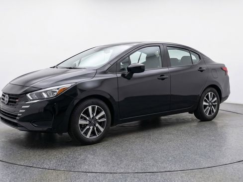 Used 2025 Nissan Versa SV FWD image 3
