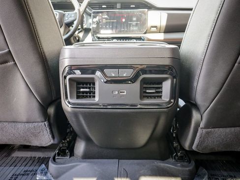 Used 2024 GMC Sierra 2500 AT4 w/ AT4 Premium Plus Package AWD/4WD image 33