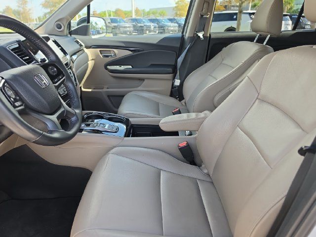 Used 2020 Honda Pilot Touring image 16