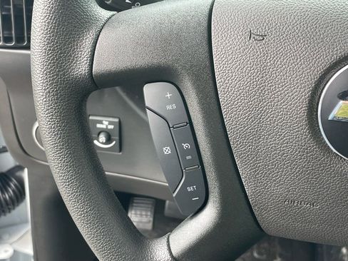 New 2026 Chevrolet Express 3500 Work Van w/ Power Convenience Package image 45