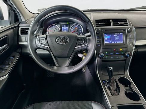 Used 2017 Toyota Camry SE FWD image 22