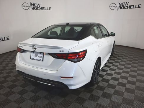 Certified 2023 Nissan Sentra SR w/ SR Premium Package image 5