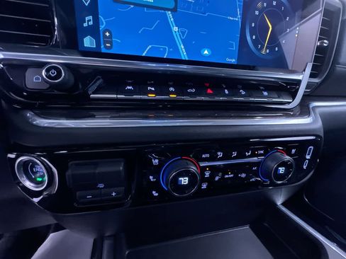 Used 2025 Chevrolet Silverado 1500 LTZ w/ LTZ Premium Package AWD/4WD image 27