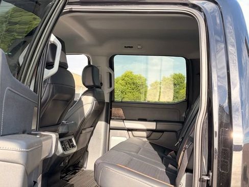 Used 2025 Ford F350 Lariat w/ Black Appearance Package AWD/4WD image 21