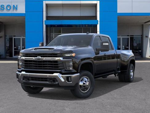 New 2026 Chevrolet Silverado 3500 LT image 6