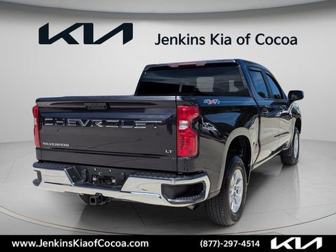 Used 2024 Chevrolet Silverado 1500 LT AWD/4WD image 4