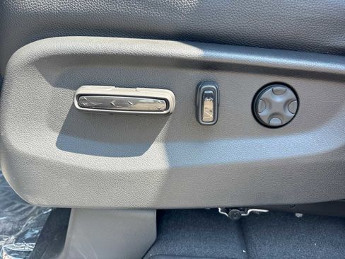 New 2026 Honda Odyssey Touring image 13