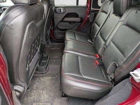 Used 2022 Jeep Wrangler Unlimited Rubicon w/ Xtreme Recon 35" Tire Package image 17