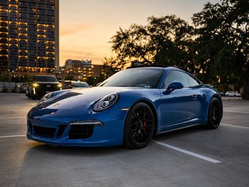 Used 2016 Porsche 911 GT3 RS image 1