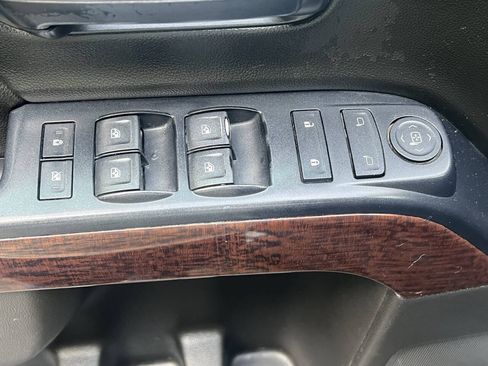 Used 2018 GMC Sierra 1500 SLE w/ Elevation Edition AWD/4WD image 14