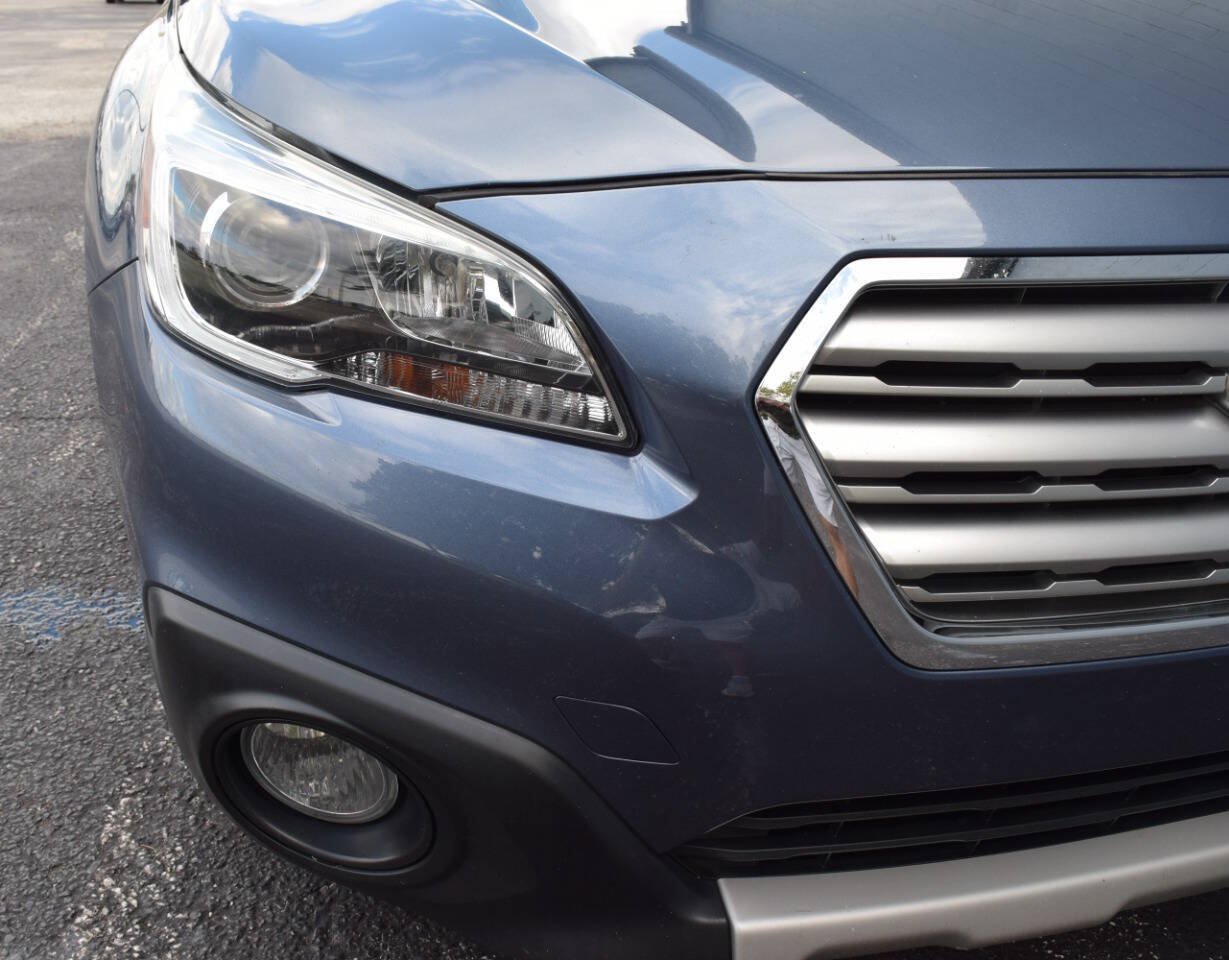 Used 2017 Subaru Outback 3.6R Limited AWD/4WD image 16