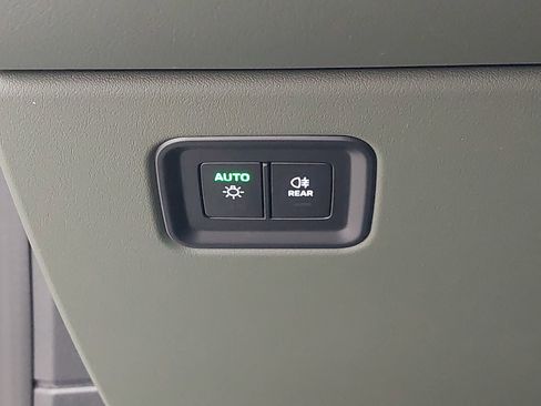 New 2026 Porsche Macan 4S Electric image 28