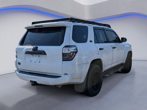 Used 2018 Toyota 4Runner SR5 RWD image 8