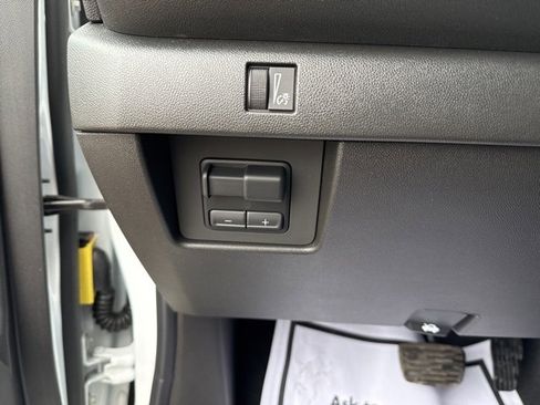 Used 2025 Chevrolet Colorado Trail Boss image 17