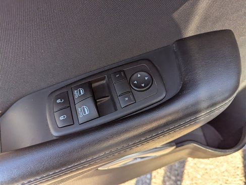 Used 2023 Dodge Challenger SXT image 29