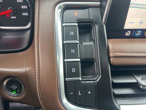 Used 2021 Chevrolet Suburban High Country AWD/4WD image 60
