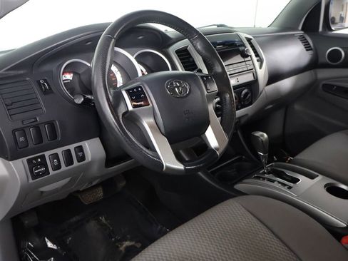 Used 2012 Toyota Tacoma 4x4 Access Cab V6 w/ SR5 Pkg image 18