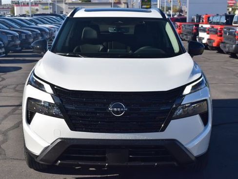 New 2026 Nissan Rogue SV AWD/4WD image 2