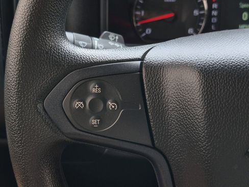 Used 2018 Chevrolet Silverado 1500 Custom w/ Custom Value Package image 23