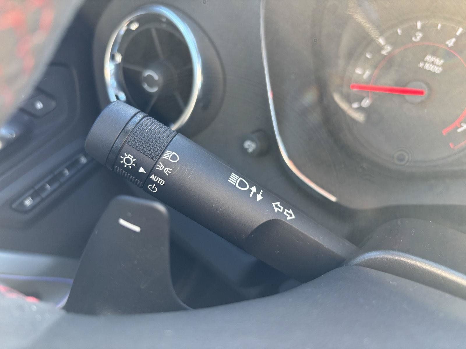 Used 2021 Chevrolet Camaro ZL1 RWD image 31