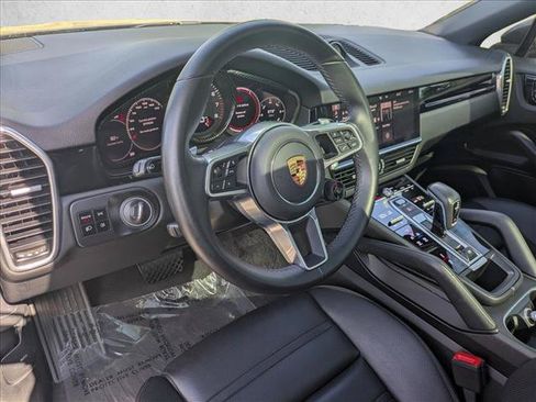 Used 2021 Porsche Cayenne Coupe AWD/4WD image 10