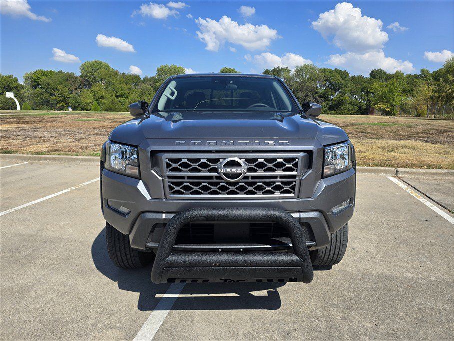 Used 2024 Nissan Frontier SV RWD image 9