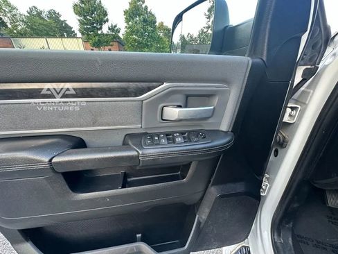 Used 2021 RAM 2500 Big Horn image 22