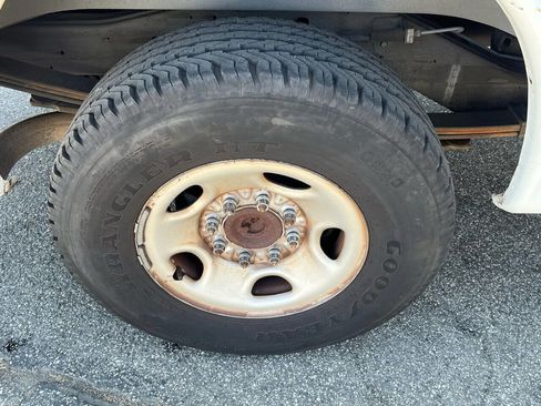 Used 2006 GMC Savana 2500 Passenger image 13