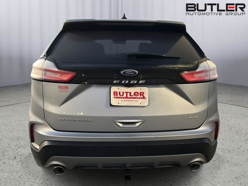 Used 2022 Ford Edge Titanium image 4