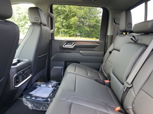 New 2025 GMC Sierra 2500 Denali image 11