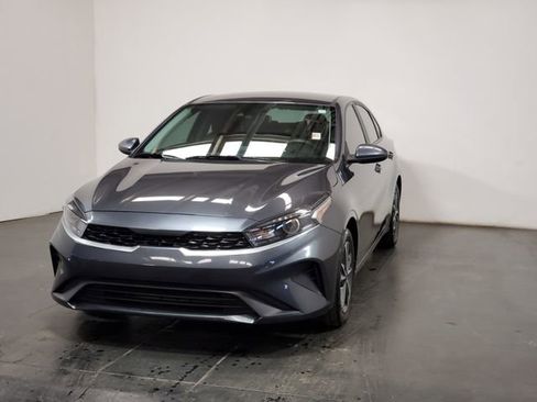 Used 2024 Kia Forte LXS image 4