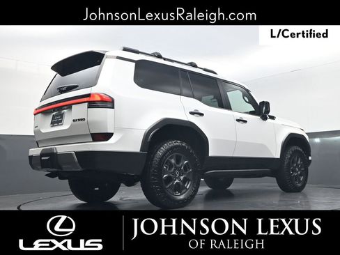 Used 2025 Lexus GX 550 image 20