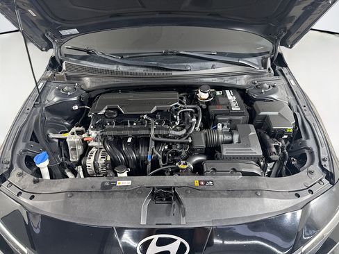 Used 2024 Hyundai Elantra SEL FWD image 39