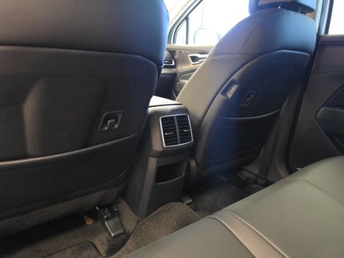Certified 2025 Kia Sportage EX AWD/4WD image 40