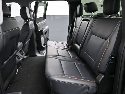 New 2026 Ford F250 Lariat w/ Black Appearance Package AWD/4WD image 18