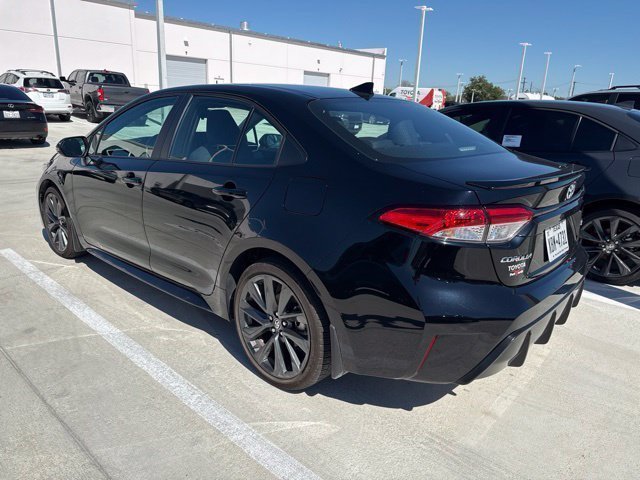 Used 2025 Toyota Corolla SE FWD image 6