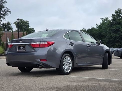Used 2014 Lexus ES 350 w/ Luxury Package FWD image 27
