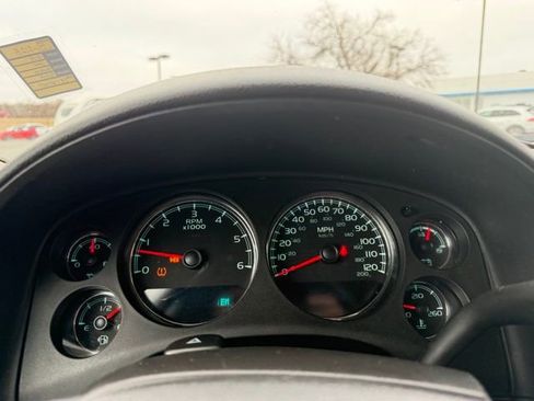 Used 2014 GMC Yukon XL Denali image 21